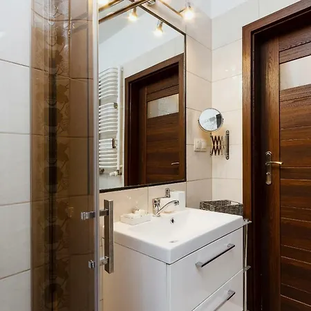 Apartment Osiedle Pod Debem